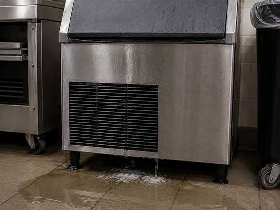 5 Common Ice Machine Problems and What They Mean for Your Business