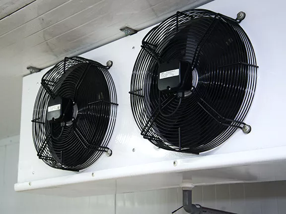 7 Walk-In Cooler Warning Signs Every Restaurant Owner Should Know